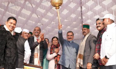 CM presides over 'Sarkar Gaon Ke Dwar' programme at village Nakki of Pragpur area of Kangra district