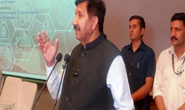 Deputy Chief Minister stresses digital revolution for expanding public services