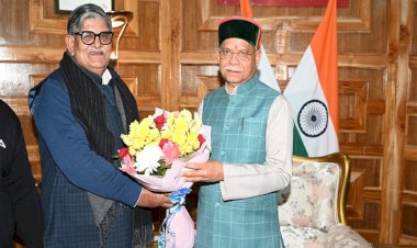 Governor of Punjab meets Shiv Pratap Shukla