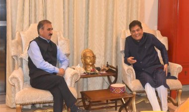 CM meets Union Minister for Commerce and Industries