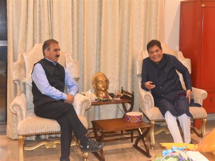 CM meets Union Minister for Commerce and Industries