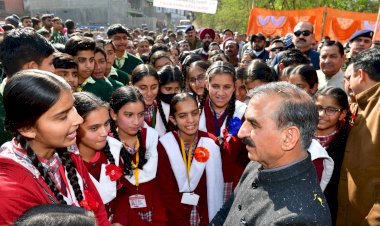 CM Pays surprise visit of GSSS Marwari in Gagret