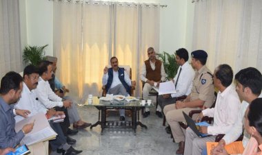 Chief Minister directs acceleration of development projects in Dehra Constituency