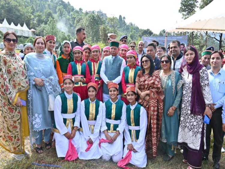 Governor inaugurates Shimla Flying Festival and Hospitality Expo-2024