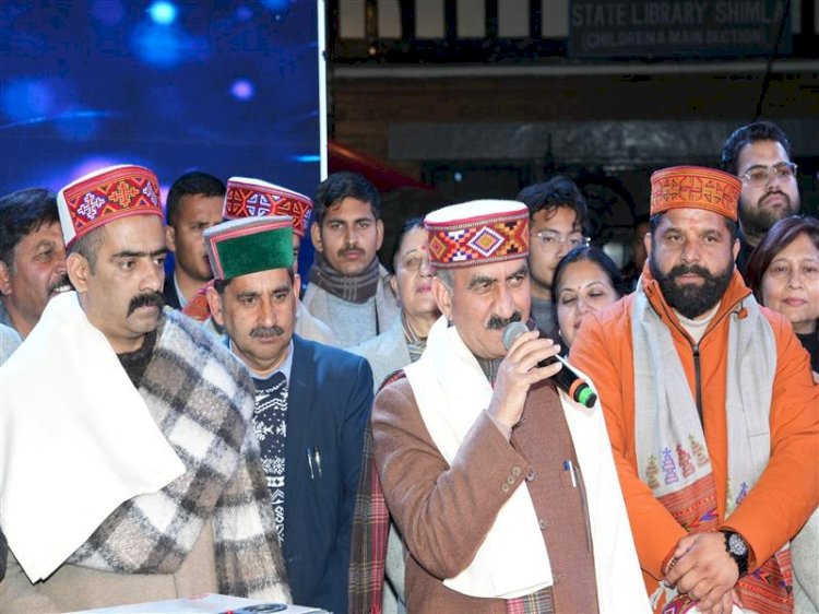 CM graces Winter Carnival Shimla