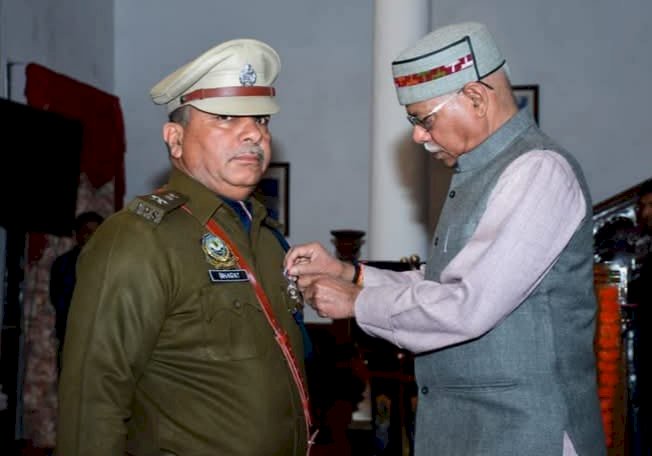 Bhagat Singh Thakur SP Hamirpur conferred with President’s Medal by Governor