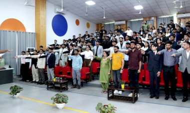 Shoolini University students take pledge to “Say No to Ragging”