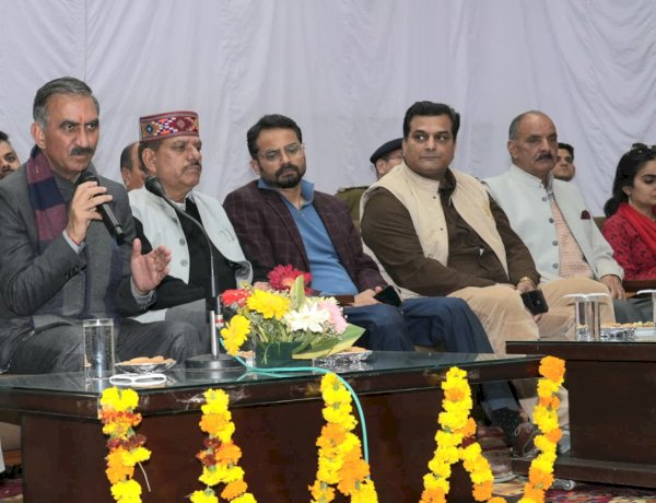 CM interacts with doctors at Dr. Radhakrishnan Government Medical College, Hamirpur