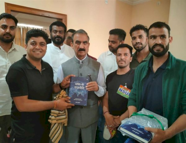 Chief Minister releases the Book ‘Shakti Ki Rajneeti’